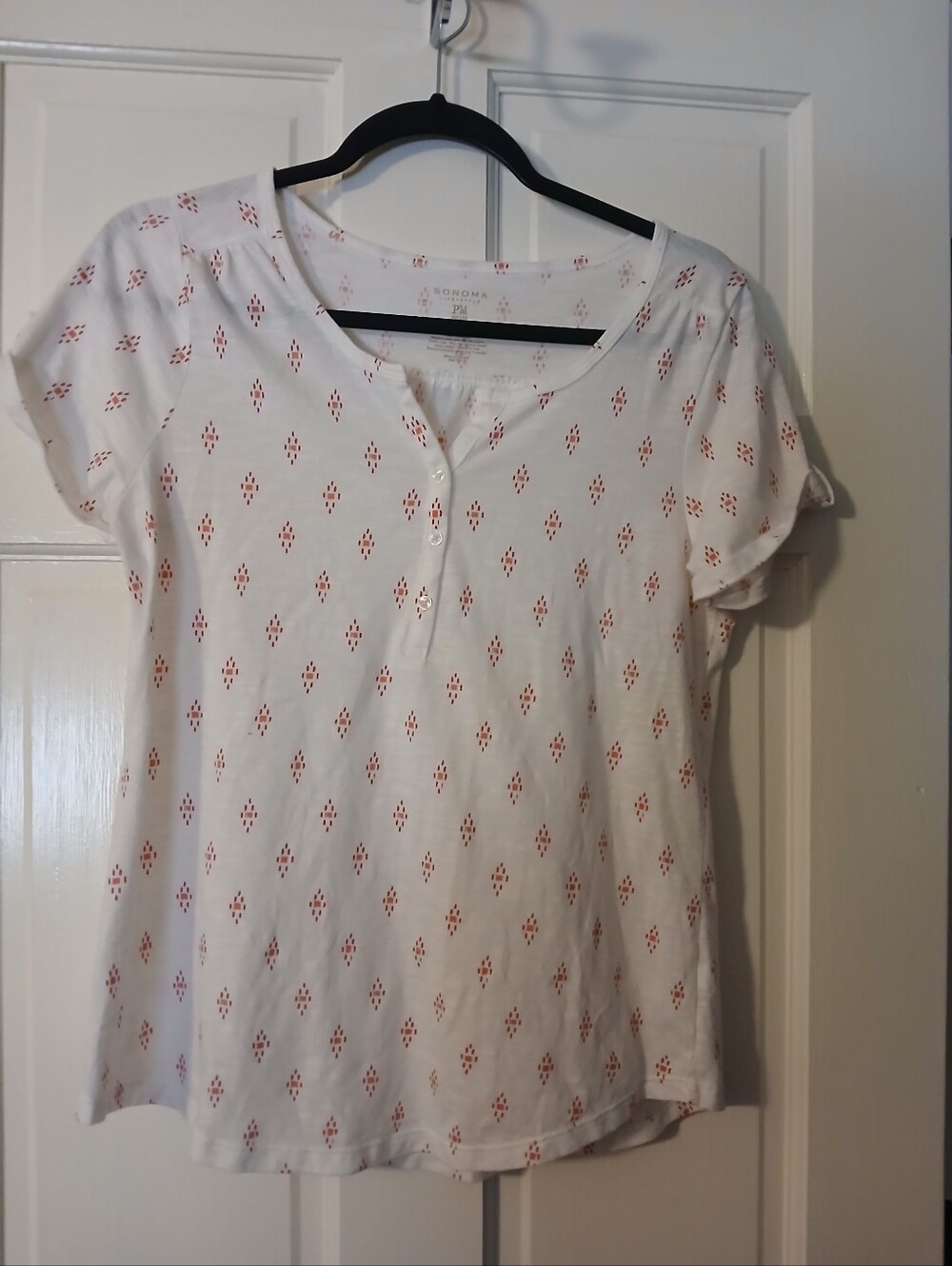 Sonoma White Short-Sleeve Henley Top with Coral Pink Diamond Print